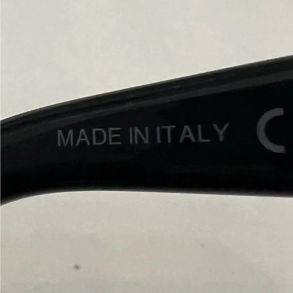 Dior Brilliance F~ Black with Bold Embellishments Exquisite Condition with Box - Picture 9 of 10